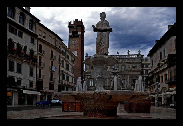 l09 Verona- Fontána di Madonna