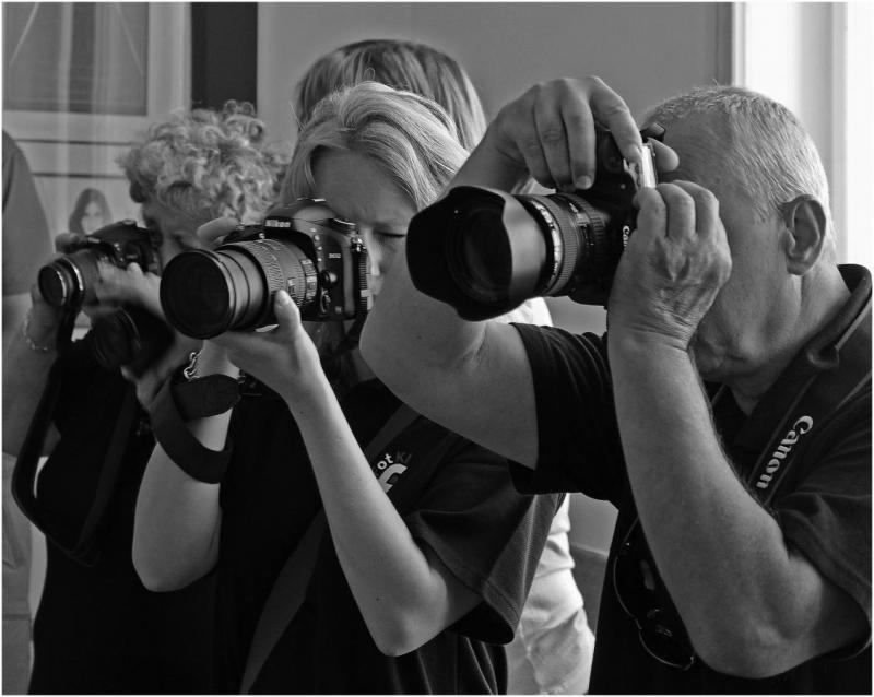 X19-Ruce fotografů