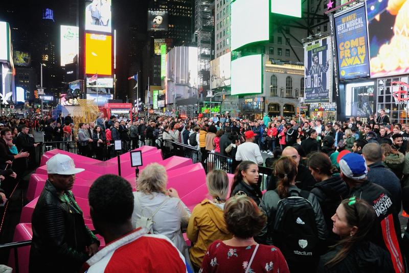 2008_04 Život na Times square