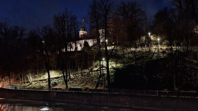 2504_12 Cesta světla